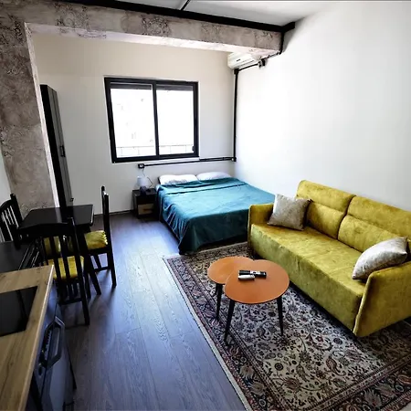 Lovely Studio In #1 Appartement